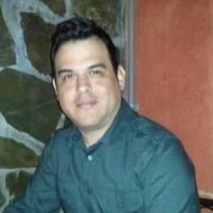 Meet your Posher, Manolo